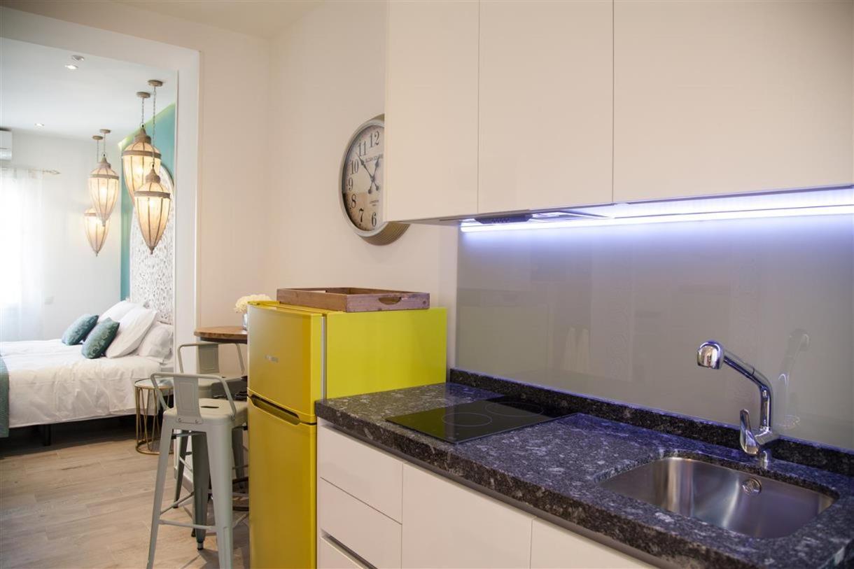 Apartamento Luna - Solo Adultos Madrid Esterno foto